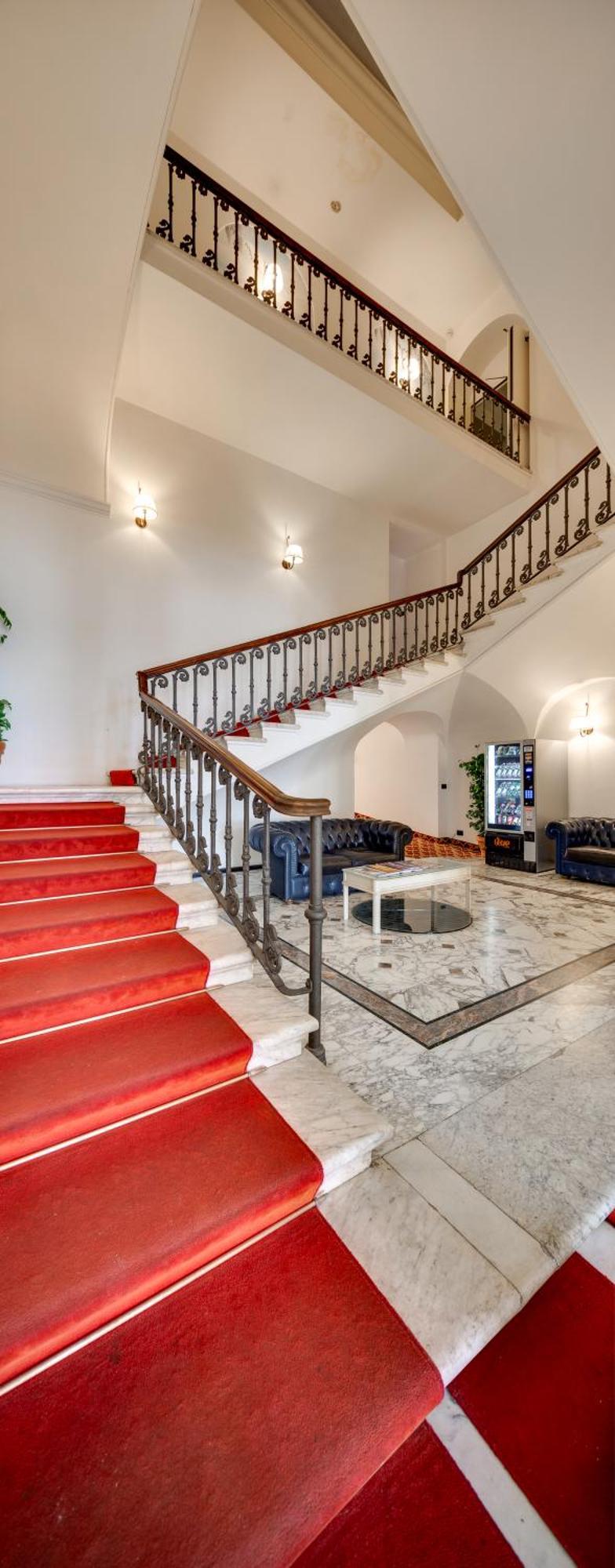 Hotel De La Ville Civitavecchia Extérieur photo