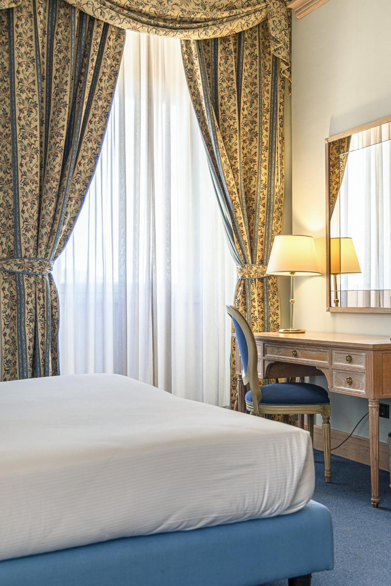 Hotel De La Ville Civitavecchia Chambre photo
